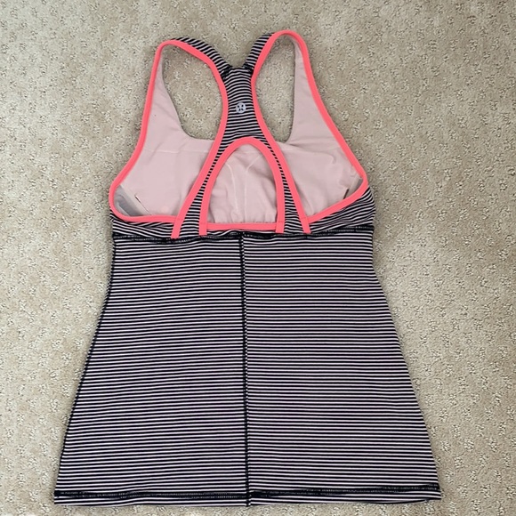 Lululemon Workout Athletic Tank Top - Picture 2 of 3